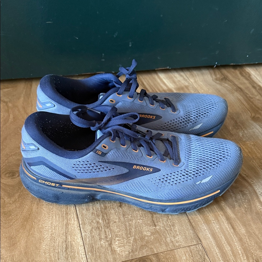 Brooks Ghost 15 Navy Athletic Sneakers